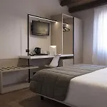 Relais Madonna Di Campagna فندق باستيا أومبرا