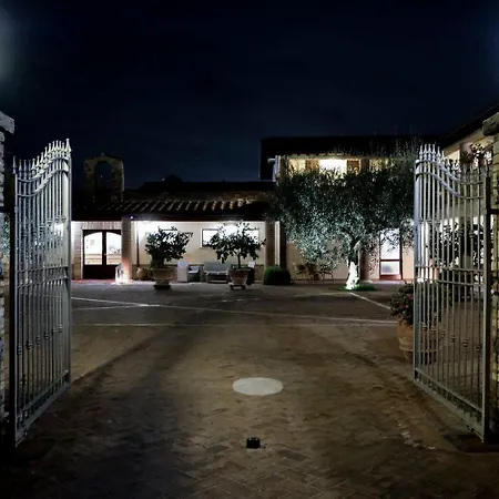 Relais Madonna Di Campagna Hotel