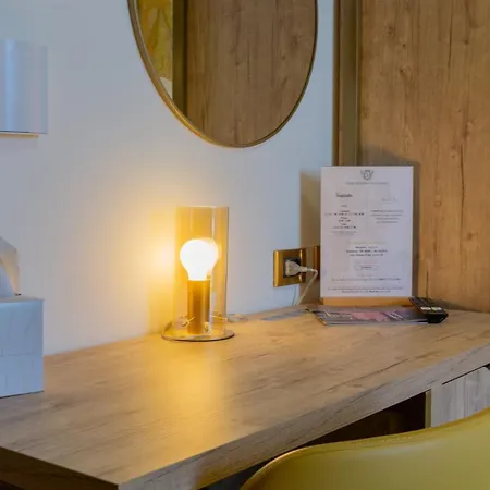 Hotel Relais Madonna Di Campagna 3*