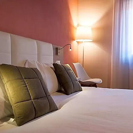 Ξενοδοχείο Relais Madonna Di Campagna 3*