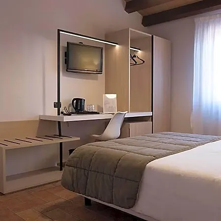 Ξενοδοχείο Relais Madonna Di Campagna Bastia Umbra