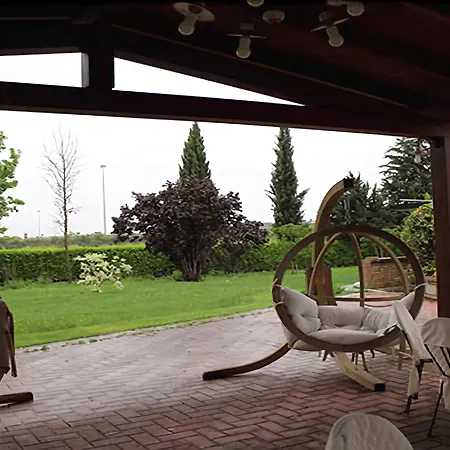 Relais Madonna Di Campagna Hotel 3*