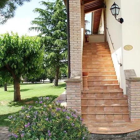 Relais Madonna Di Campagna Hotel