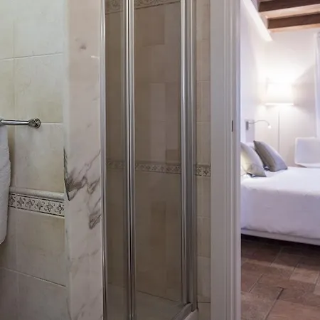 Relais Madonna Di Campagna Hotel