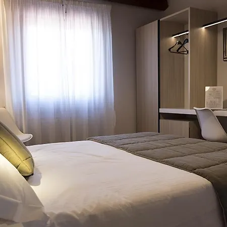 Hotel Relais Madonna Di Campagna