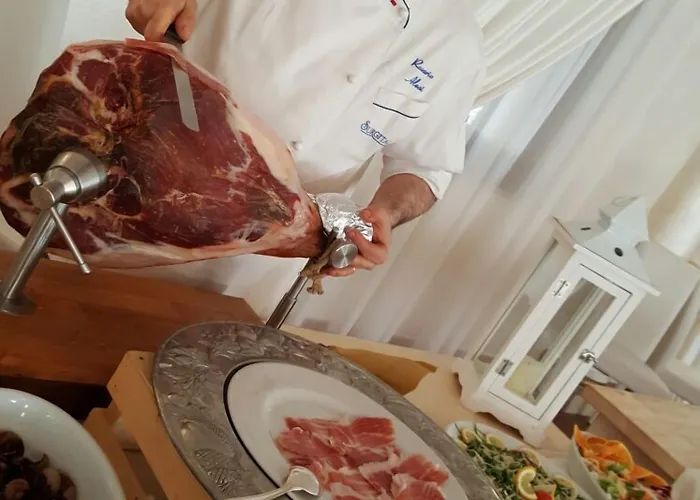 Relais Madonna Di Campagna Hotel