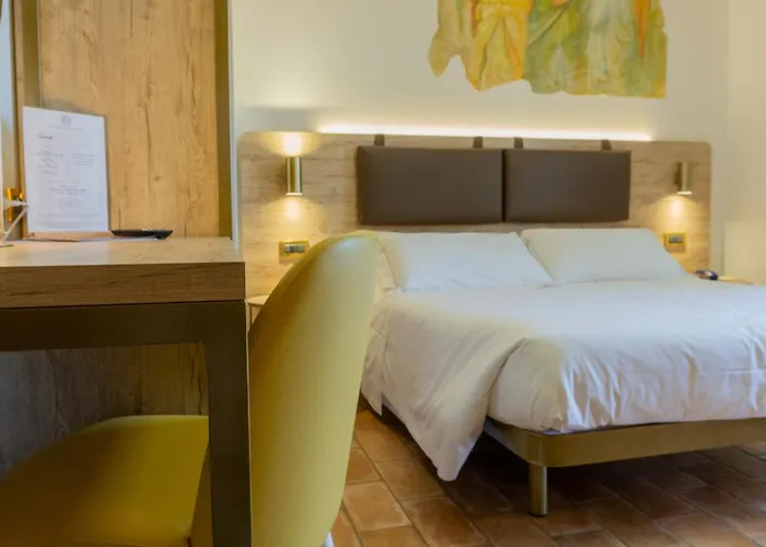 Hotel Relais Madonna Di Campagna 3*