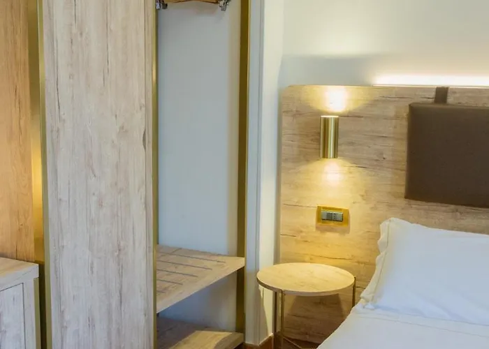 Relais Madonna Di Campagna Hotel