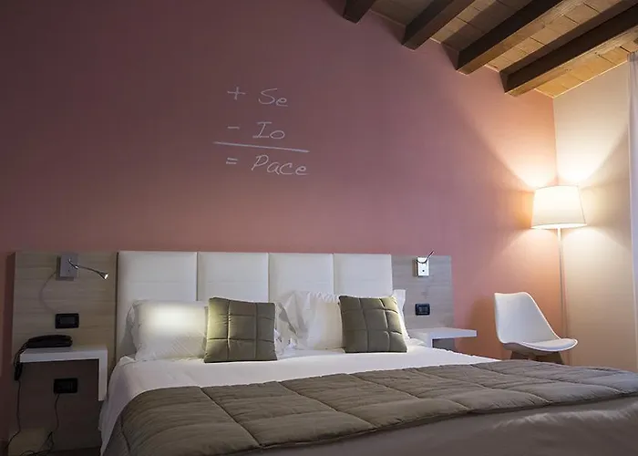 Hotel Relais Madonna Di Campagna